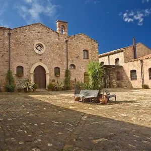 Relais Abbazia Santa Anastasia & Winery Feriegård Castelbuono (Sicily)
