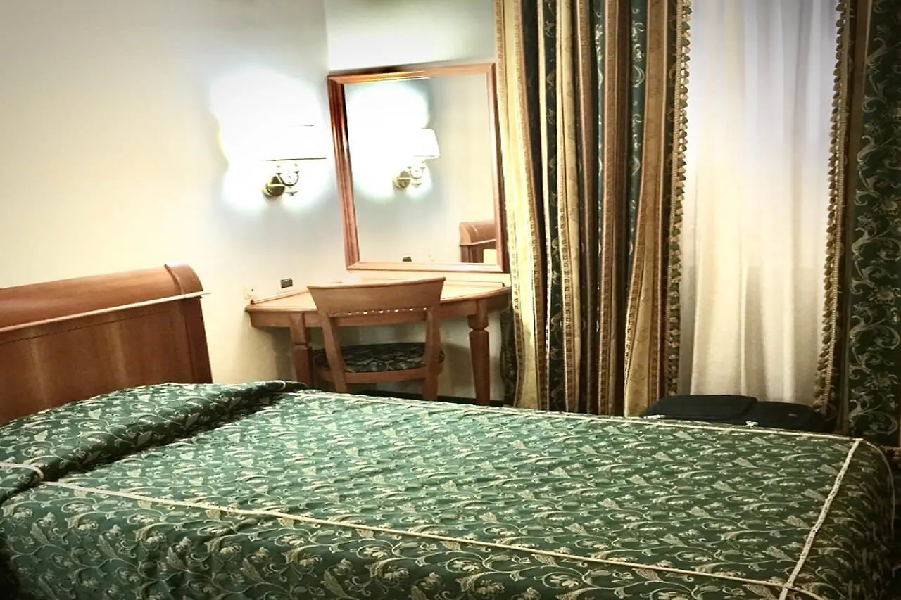 Hotel Champagne Palace Roma