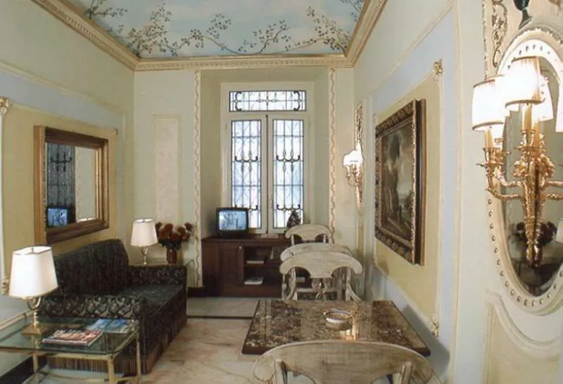 Hotel Champagne Palace Roma Itália