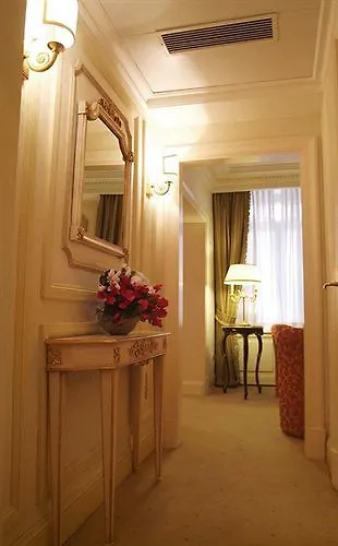 Hotel Champagne Palace Rome 4*,